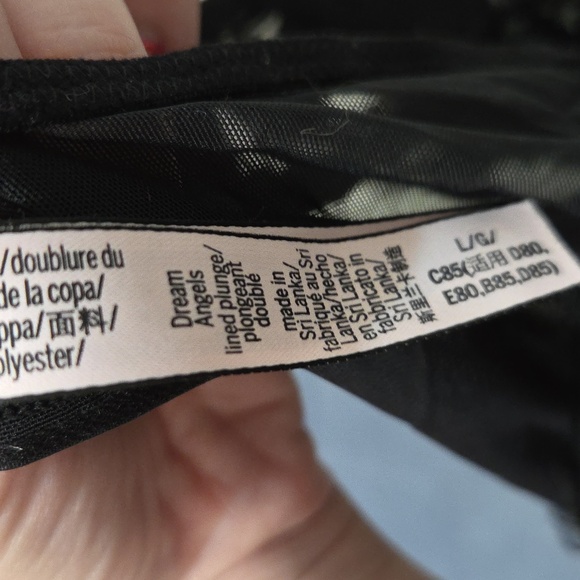 Victoria's Secret Black and White Star Halter Top - Picture 4 of 4